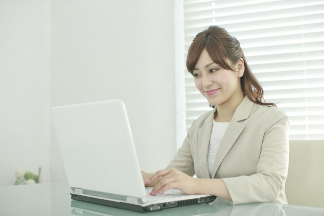 食品メーカーでの一般事務/日祝他休み/残業なし