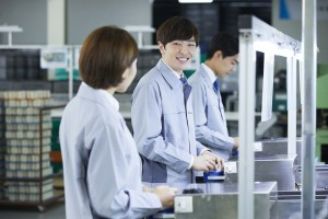 電子部品の外観チェック/土日休み/日勤のみ